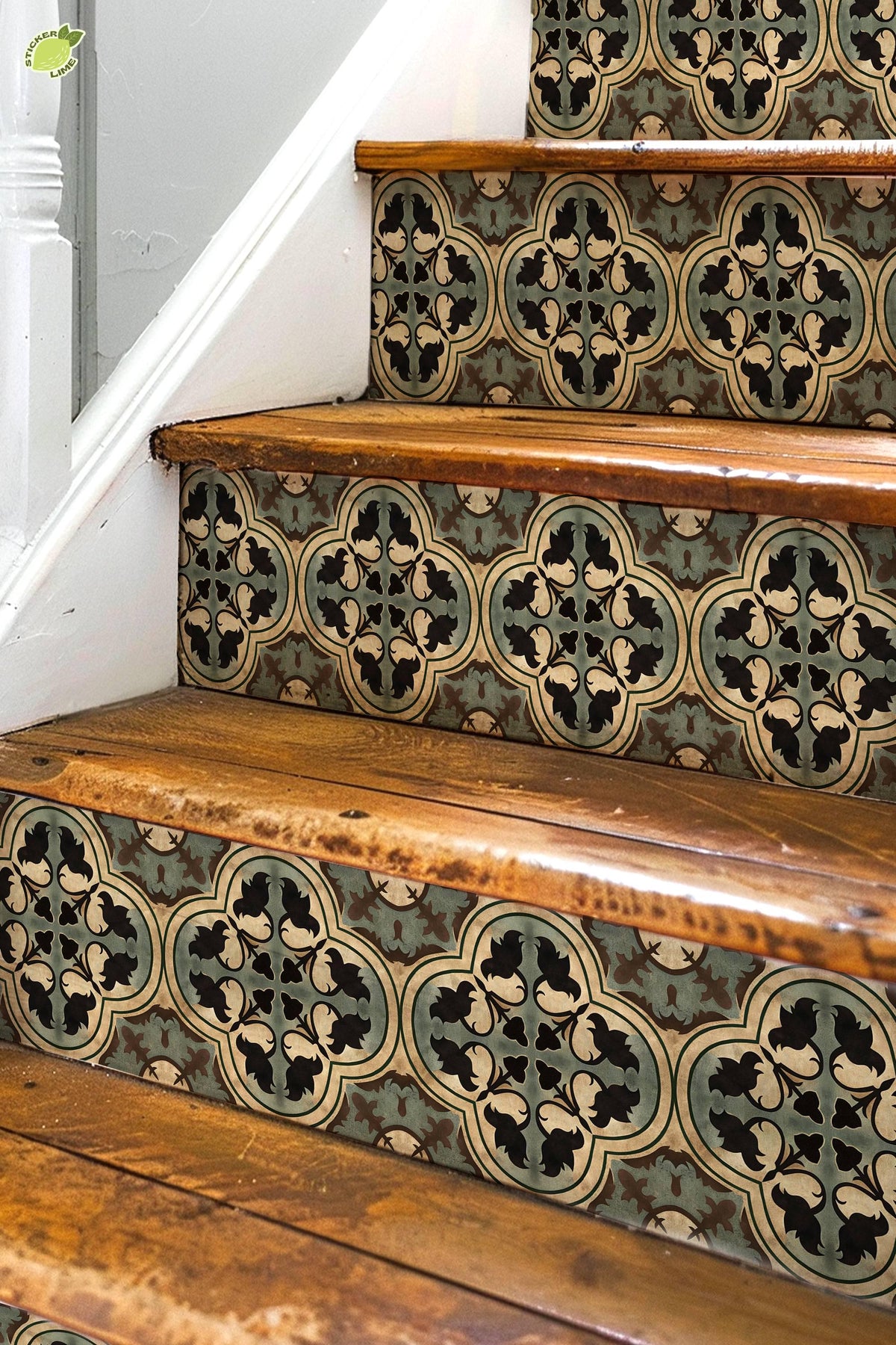 Use the product images to check pattern scale. Screen colors can vary.