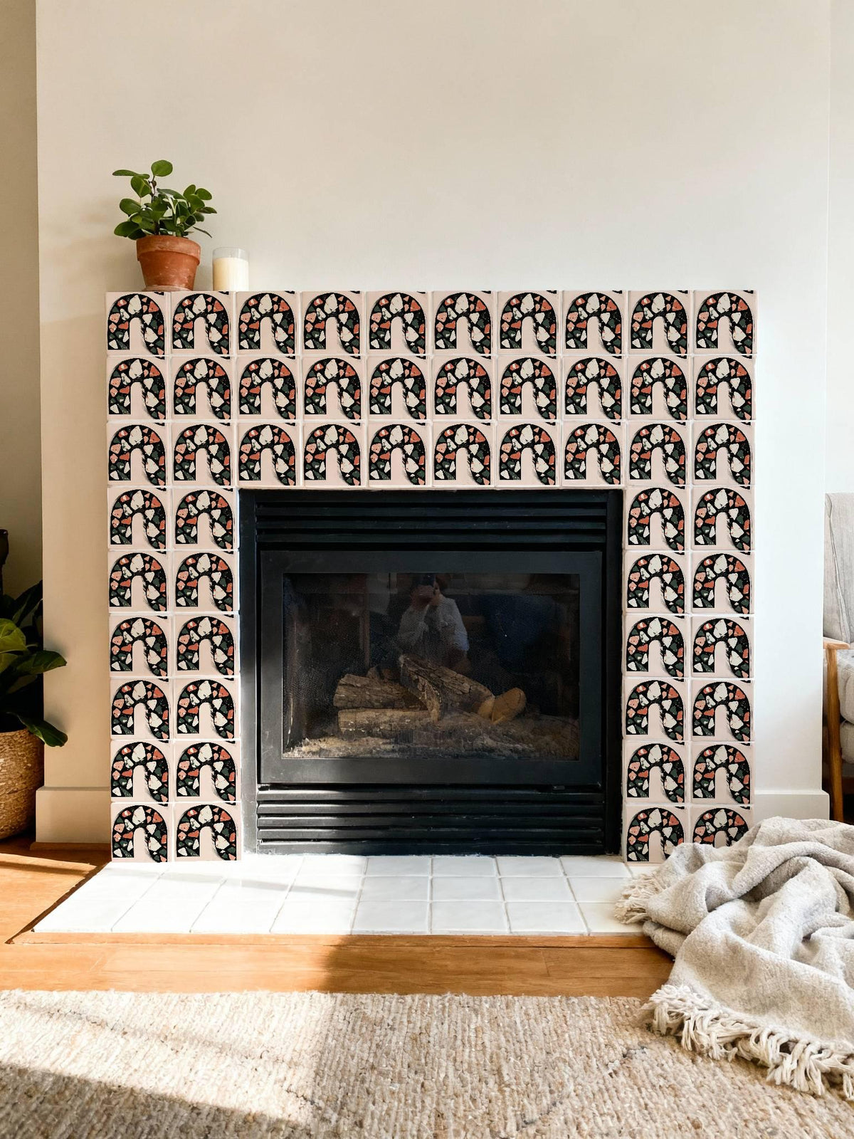 Black Ivory Terrazzo Arch peel and stick tile decals, photo 6 of 8