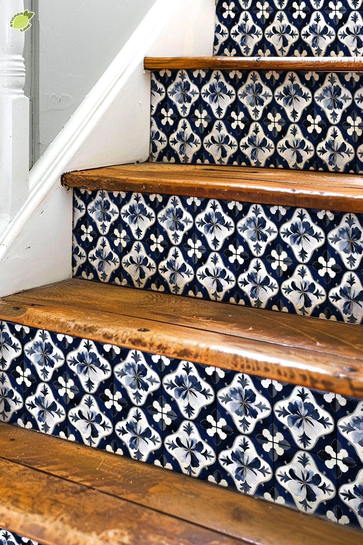 Use the product images to check pattern scale. Screen colors can vary.