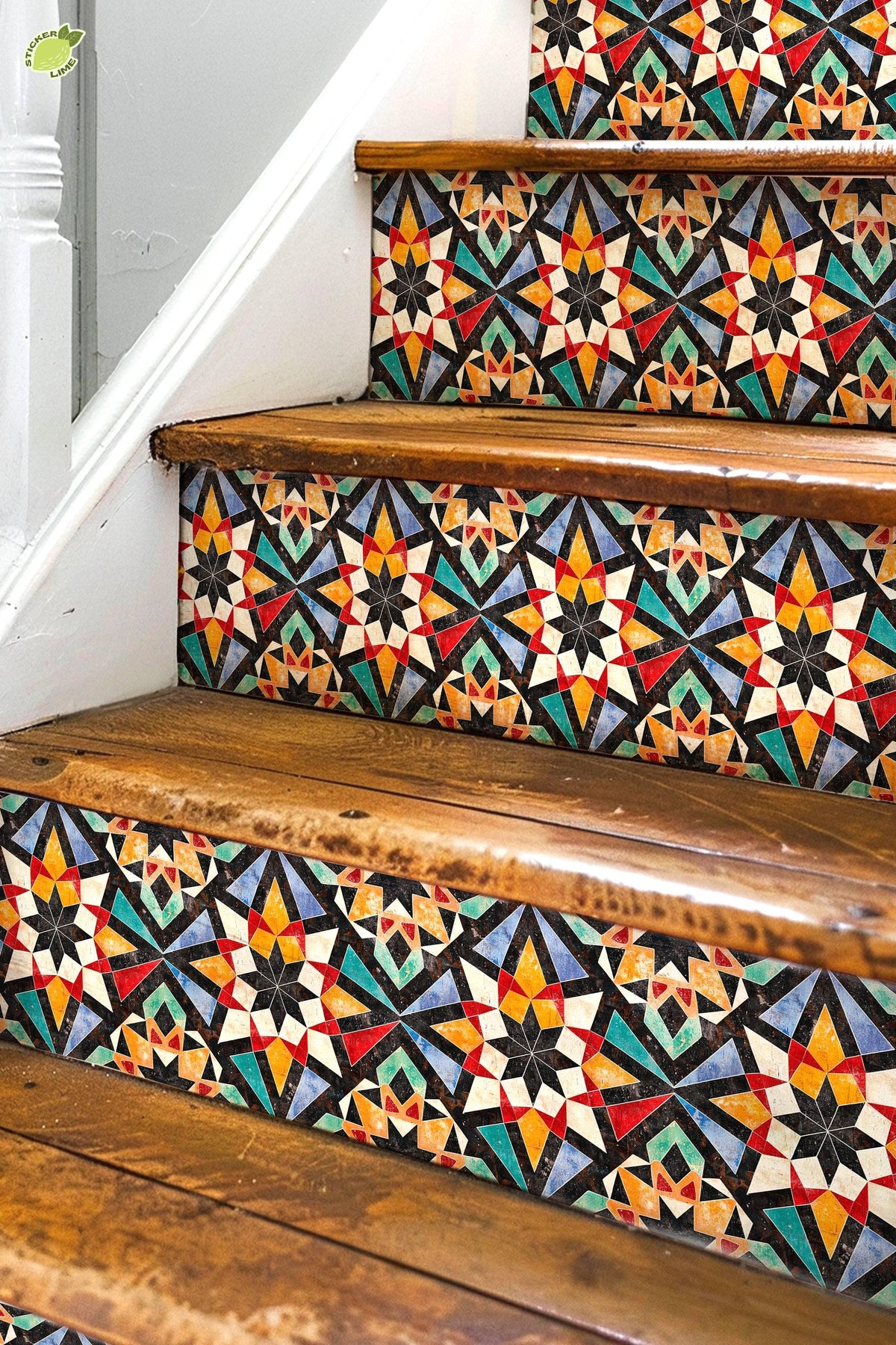 Use the product images to check pattern scale. Screen colors can vary.